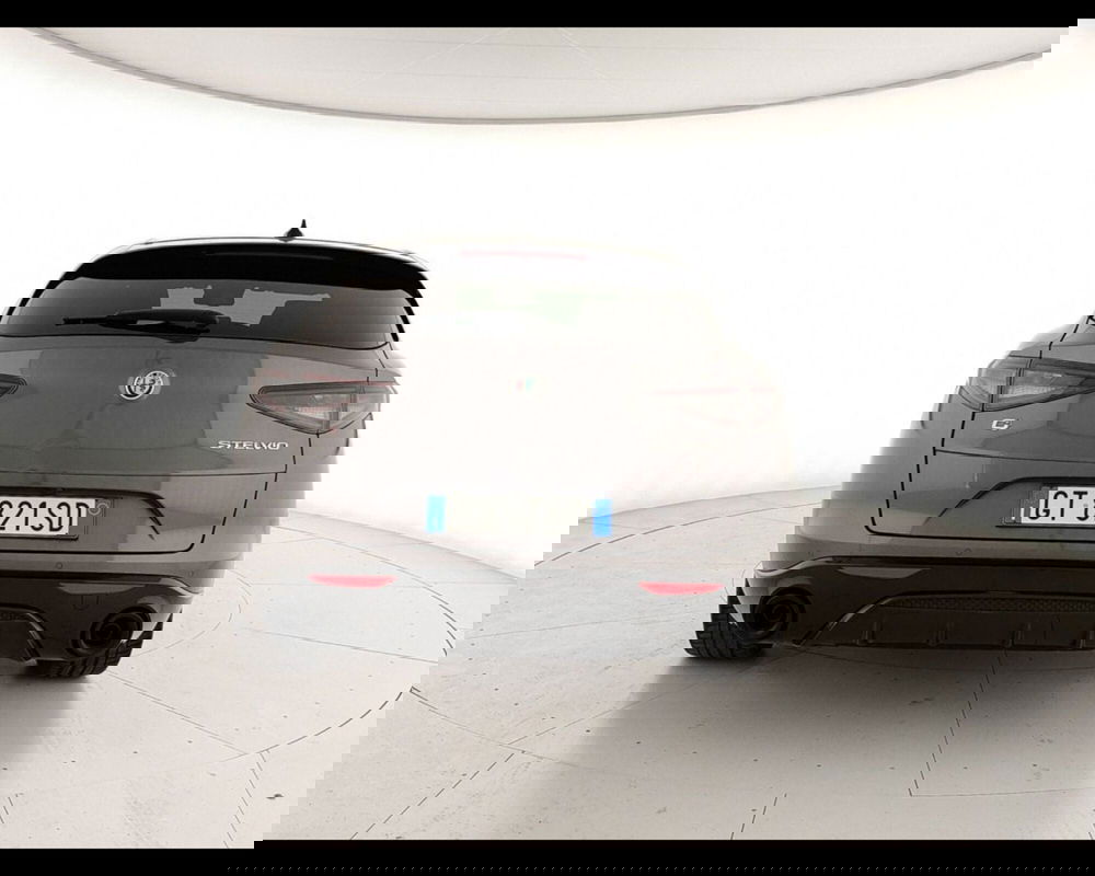 Alfa Romeo Stelvio usata a Caserta (6)