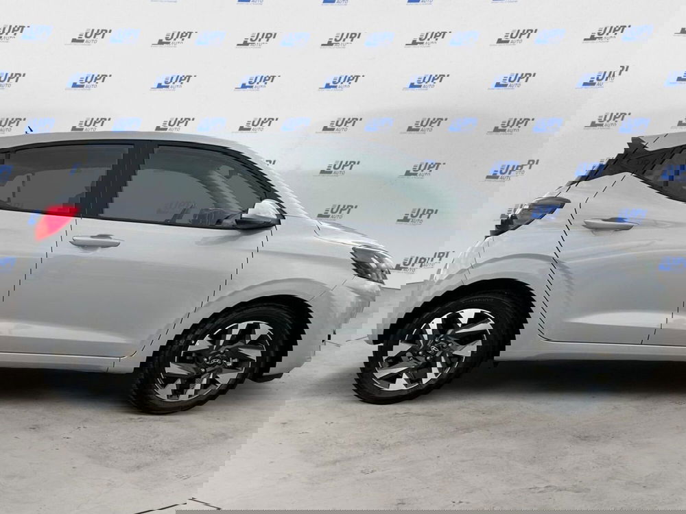 Hyundai i10 nuova a Prato (4)