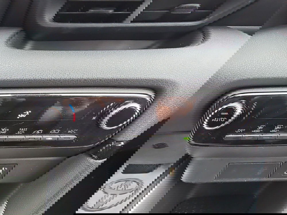 Toyota Yaris usata a Ragusa (14)