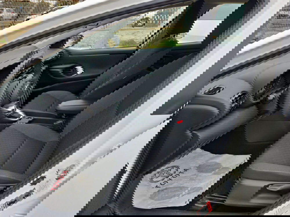 Toyota Yaris usata a Ragusa (8)