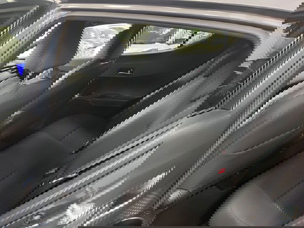Toyota Toyota C-HR usata a Prato (10)