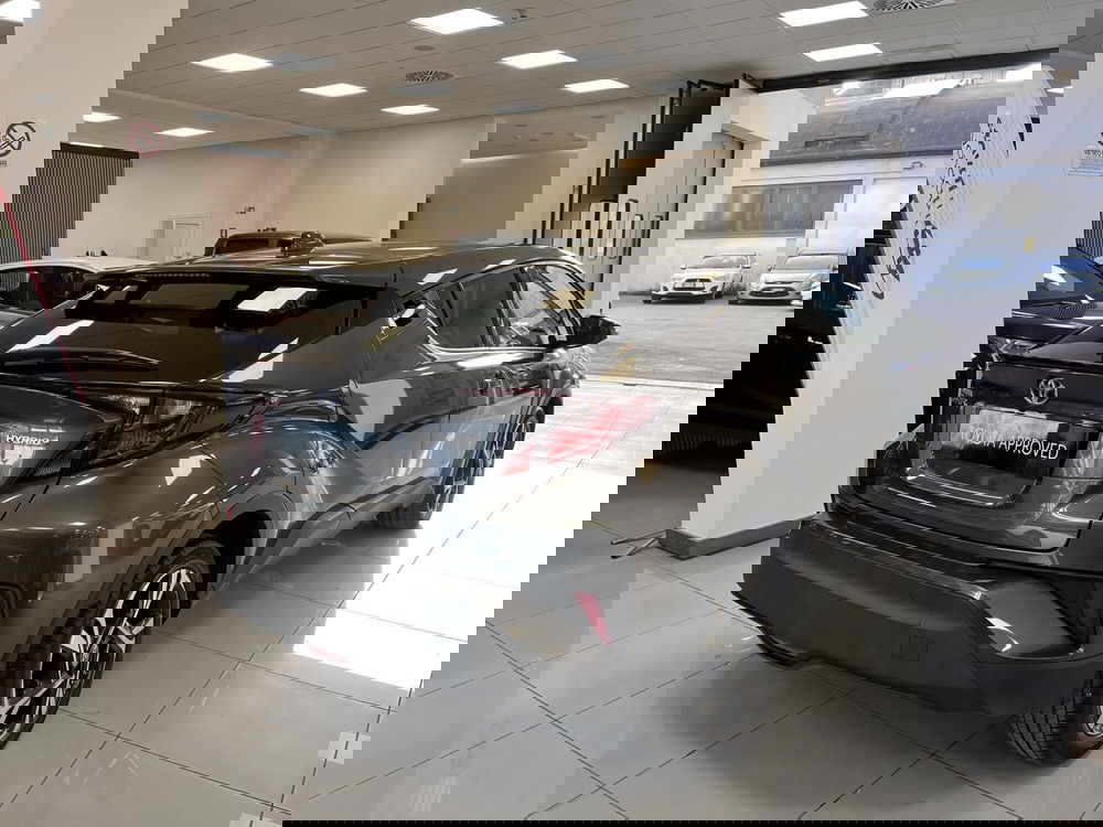 Toyota Toyota C-HR usata a Prato (4)