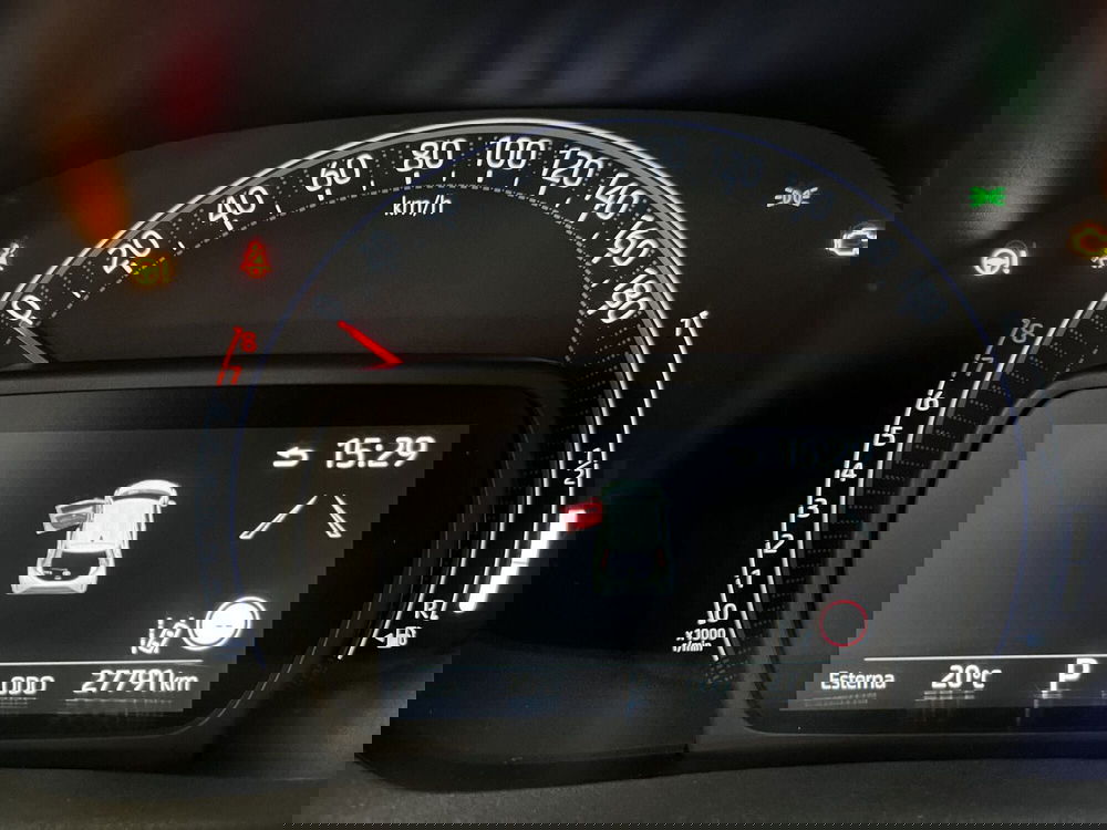 Toyota Aygo X usata a Prato (12)