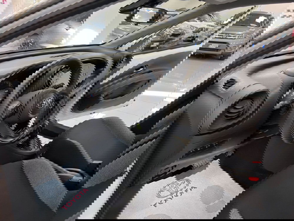 Toyota Aygo X usata a Prato (7)