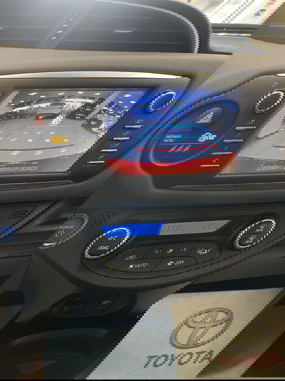 Toyota Yaris usata a Prato (13)