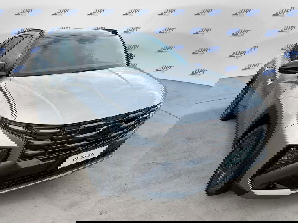 Hyundai Tucson nuova a Pistoia (3)