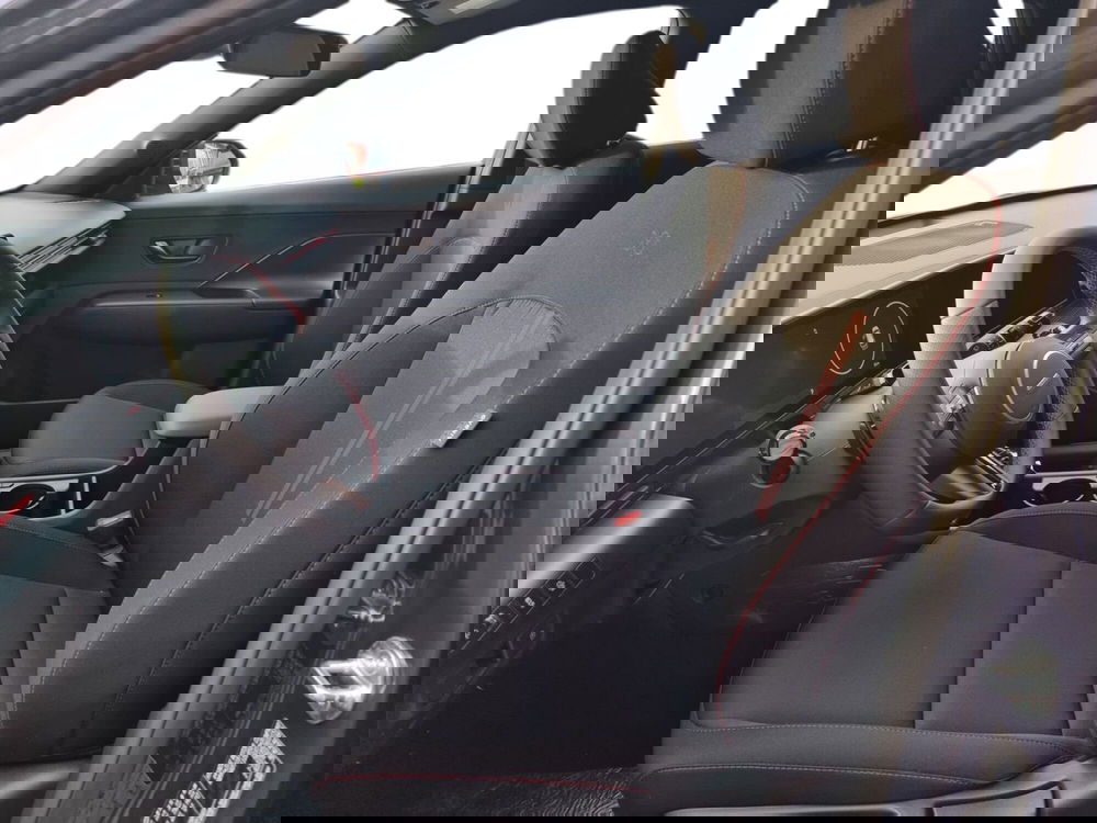 Hyundai Kona nuova a Pistoia (10)