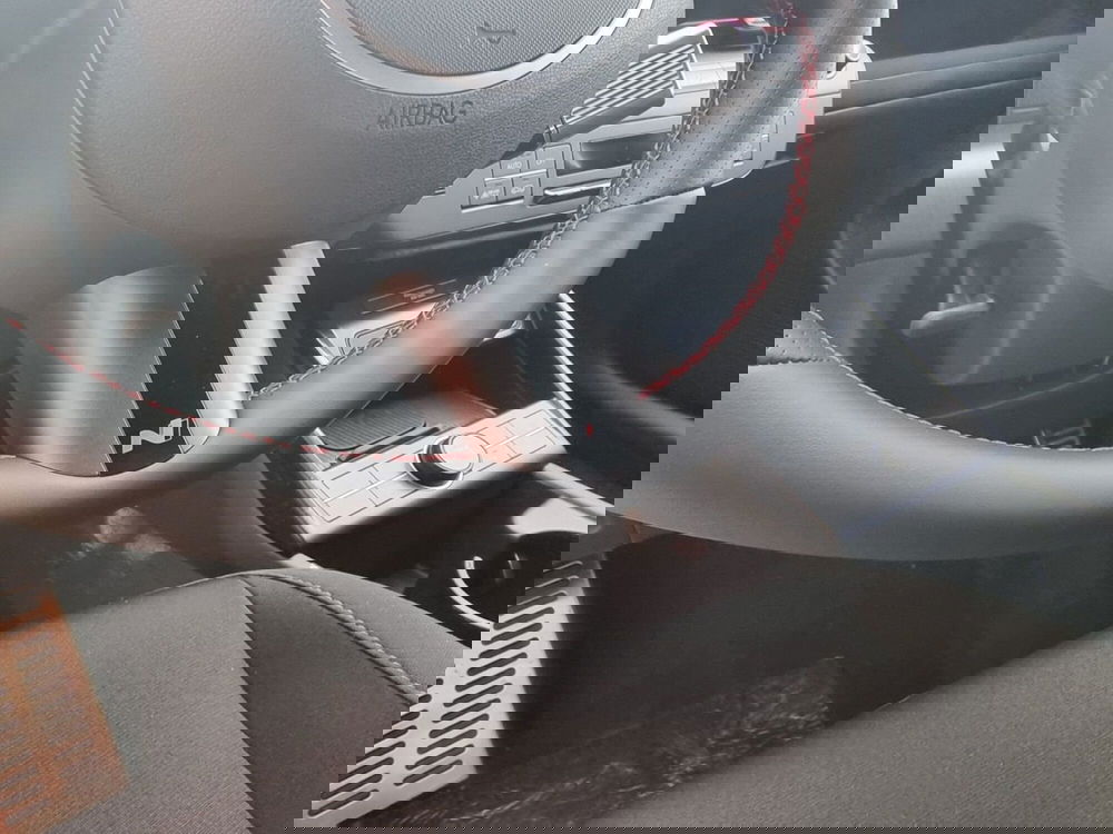 Hyundai Kona nuova a Pistoia (14)