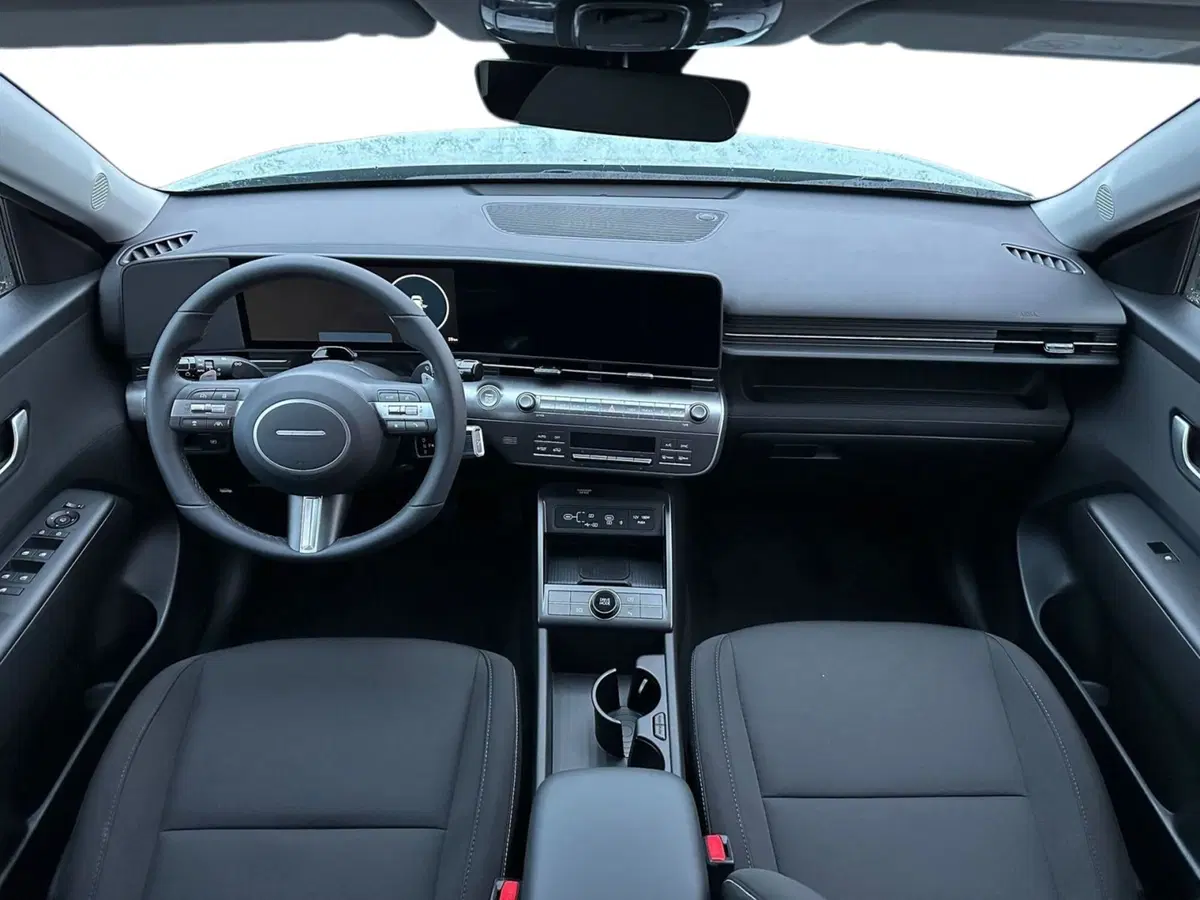Hyundai Kona nuova a Pistoia (9)