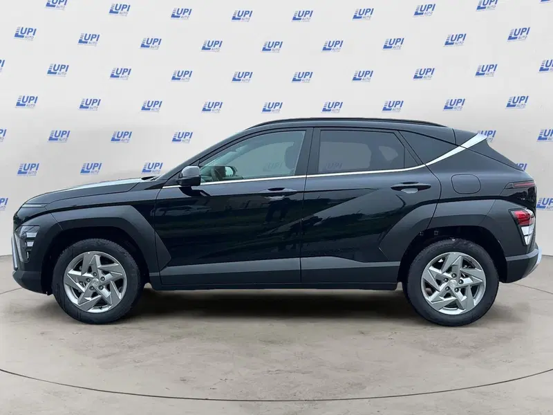 Hyundai Kona nuova a Pistoia (8)