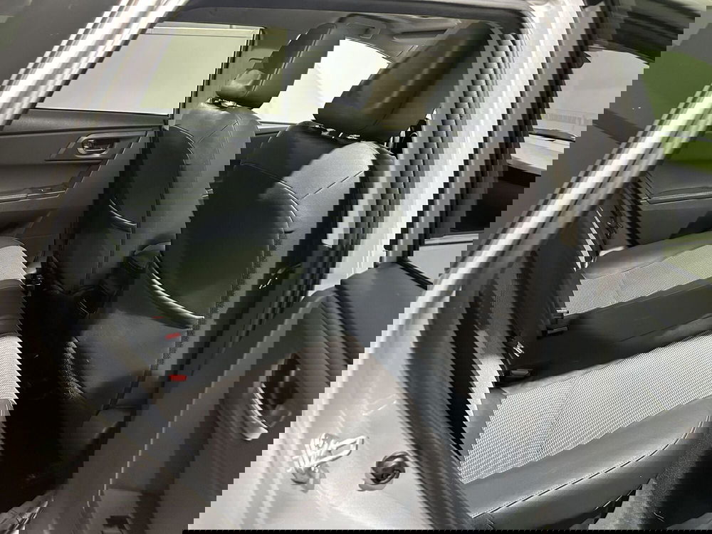 Toyota Auris Station Wagon usata a Milano (8)