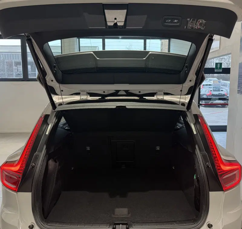Volvo XC40 usata a Parma (10)