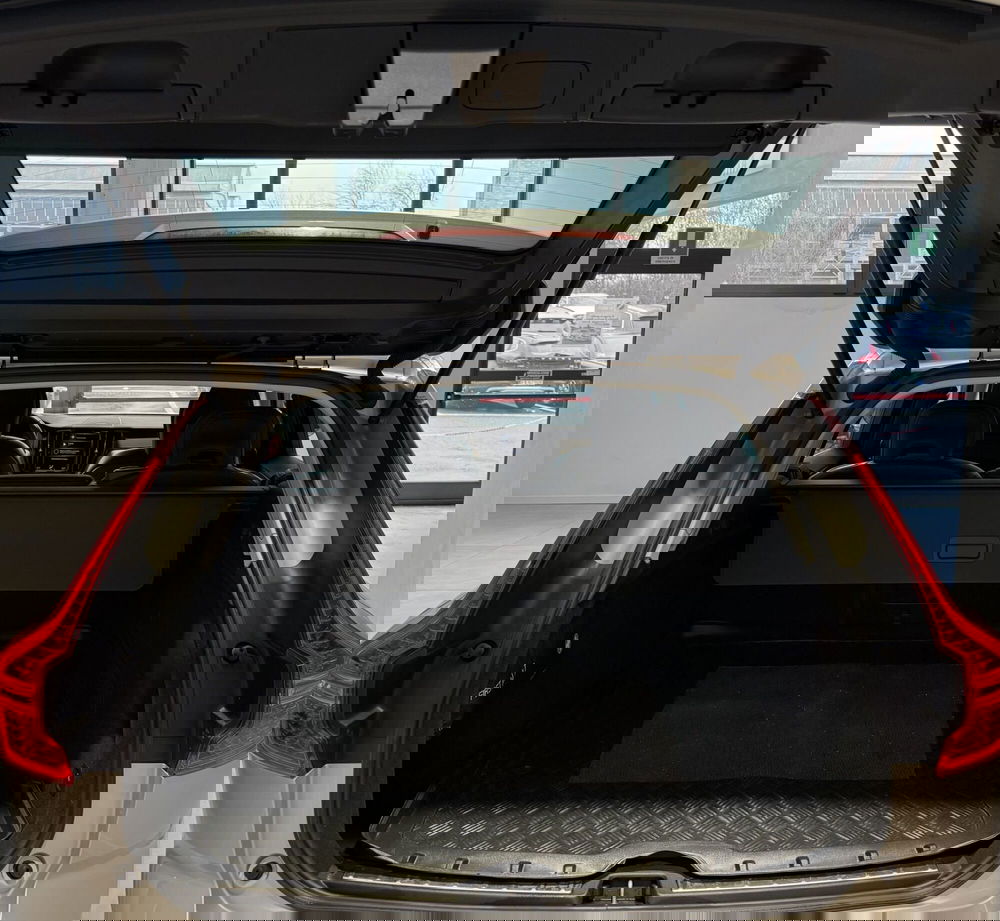 Volvo XC60 usata a Parma (13)