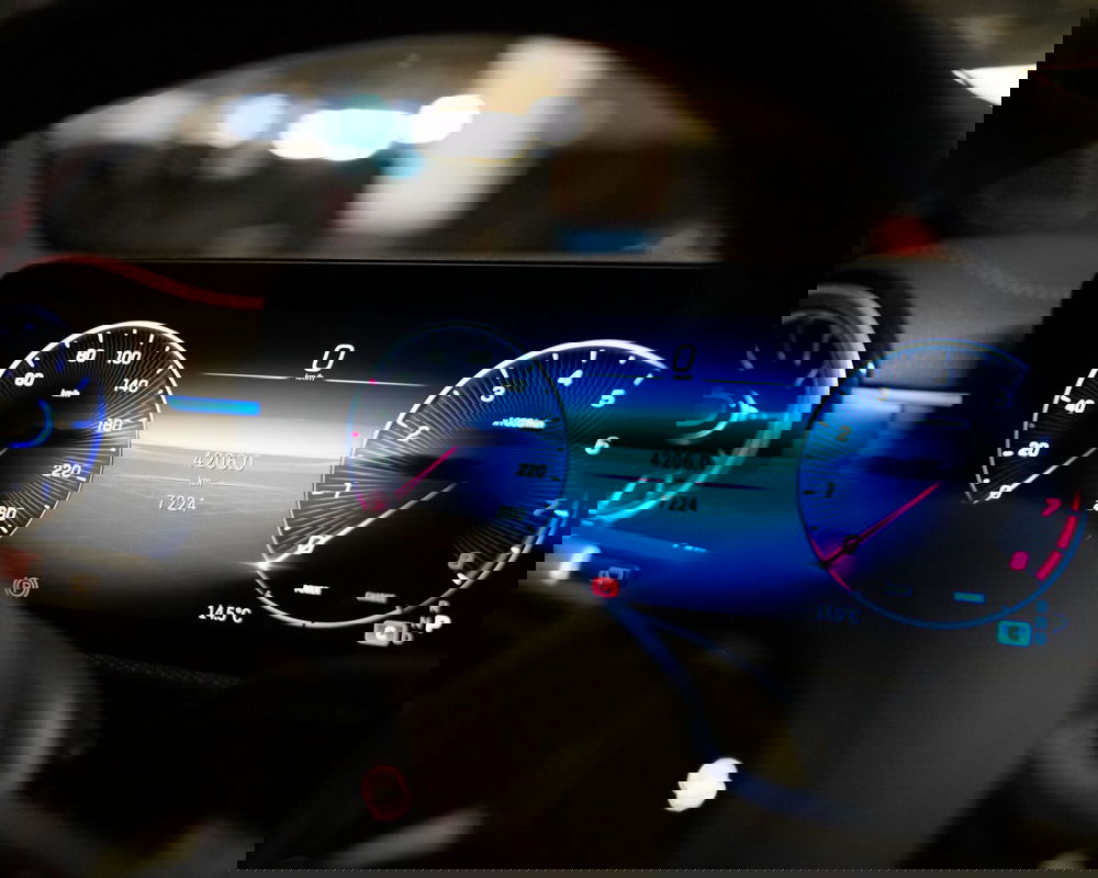 Mercedes-Benz CLA Shooting Brake usata a Milano (13)