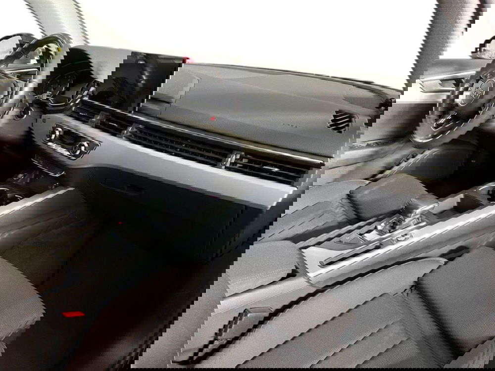 Audi A4 Avant usata a Bari (9)