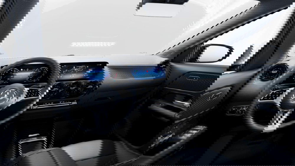 Mercedes-Benz GLA SUV nuova a Milano (8)