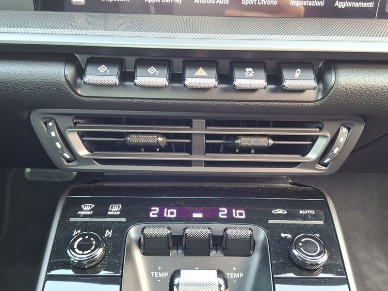 Porsche 911 Cabrio usata a Pescara (16)