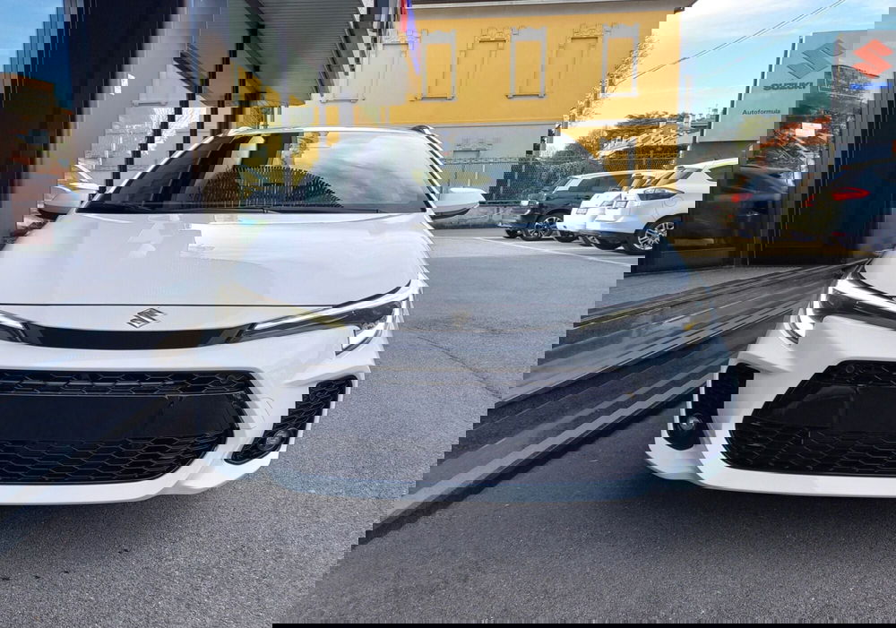 Suzuki Swace nuova a Milano (2)