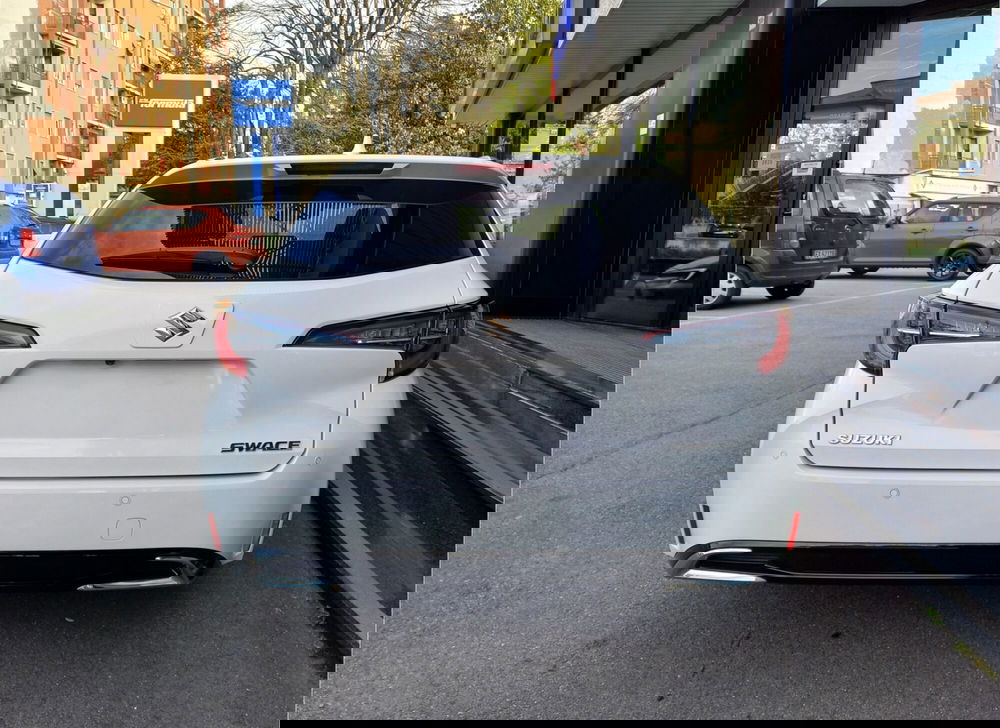 Suzuki Swace nuova a Milano (5)