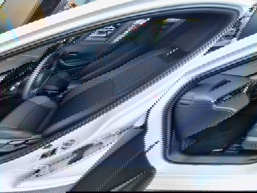 Suzuki Swace nuova a Milano (6)