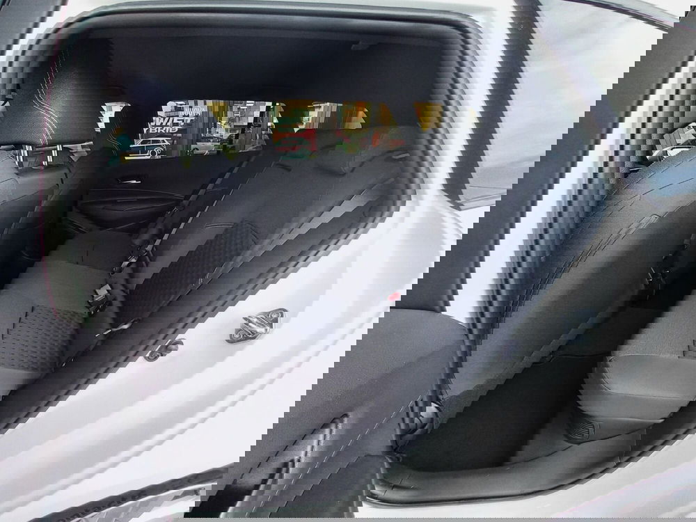 Suzuki Swace nuova a Milano (7)