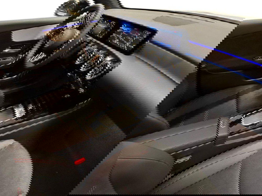 Mercedes-Benz Classe A Sedan nuova a Rimini (12)