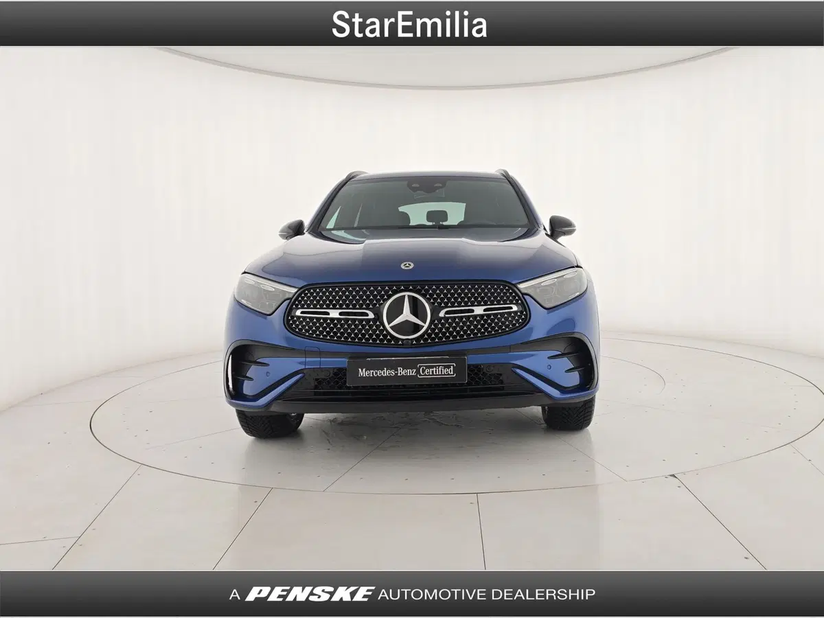 Mercedes-Benz GLC nuova a Bologna (7)