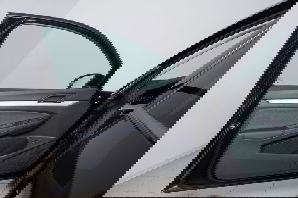 Volkswagen Golf nuova a Perugia (13)