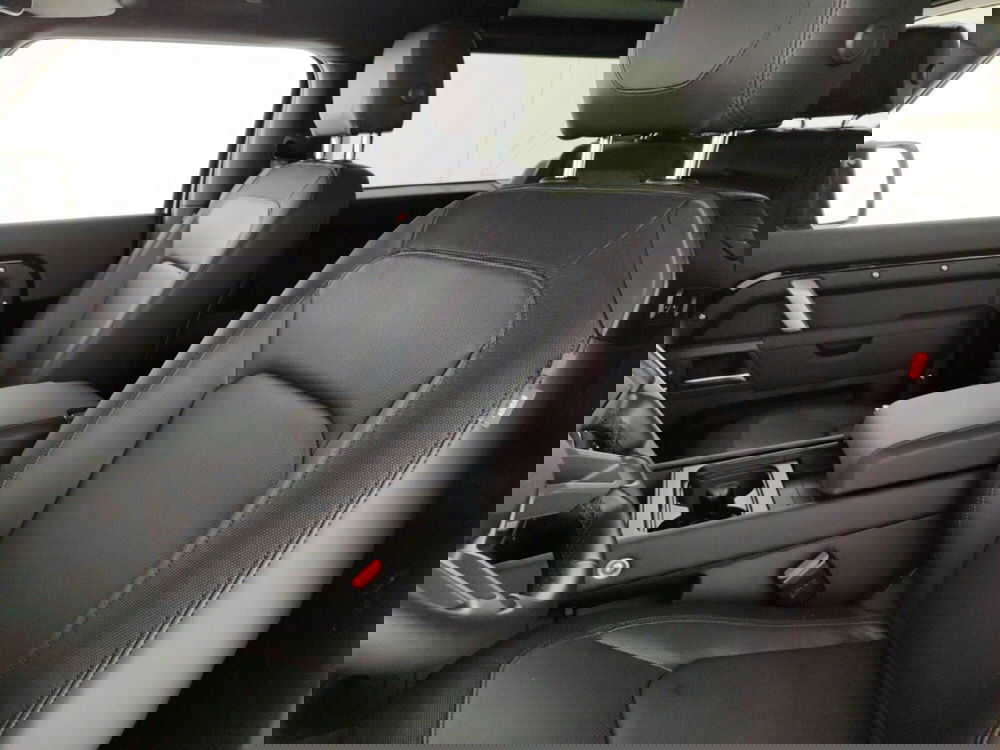 Land Rover Defender usata a Massa-Carrara (10)