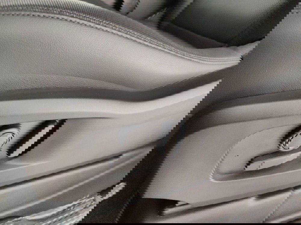 Land Rover Defender usata a Massa-Carrara (11)