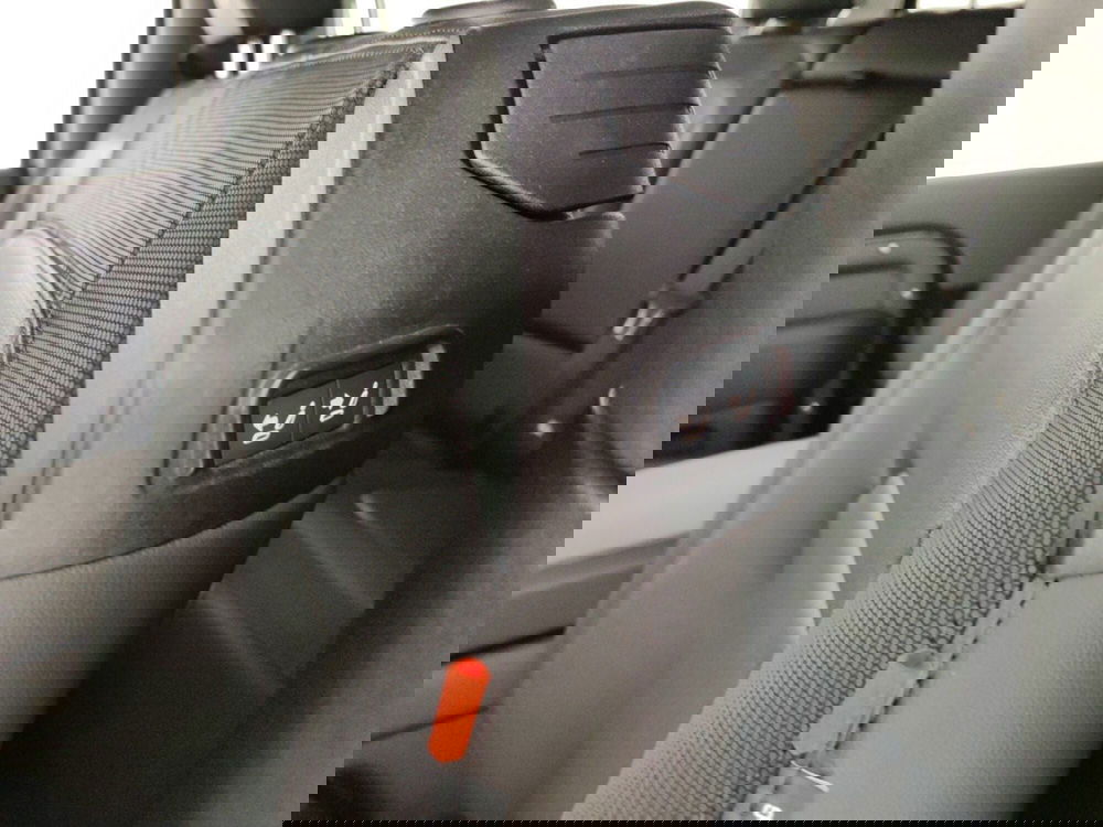 Land Rover Defender usata a Massa-Carrara (12)