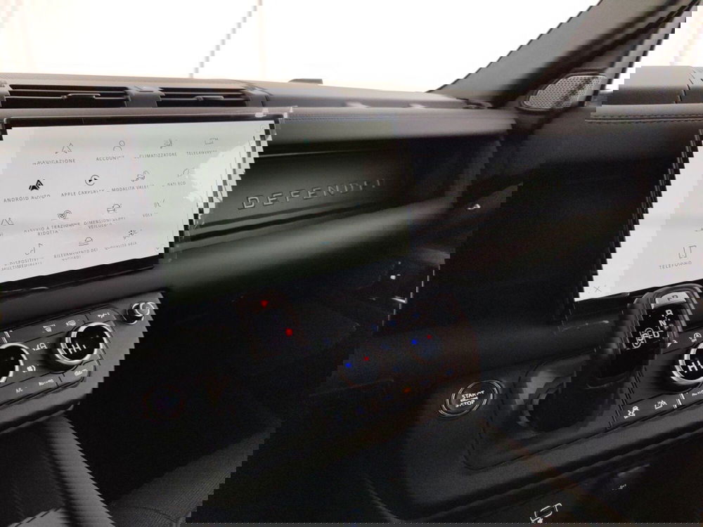 Land Rover Defender usata a Massa-Carrara (14)