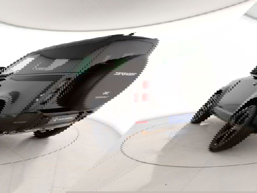 Land Rover Defender usata a Massa-Carrara (2)