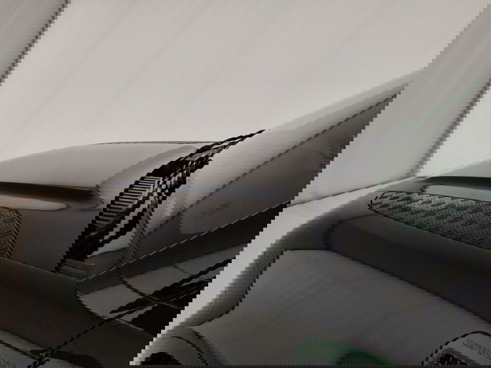 Land Rover Defender usata a Massa-Carrara (7)