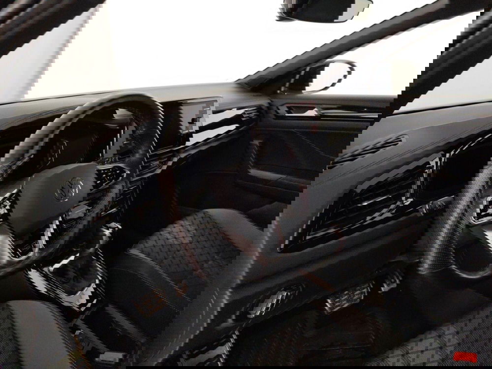 Volkswagen T-Roc usata a Massa-Carrara (8)