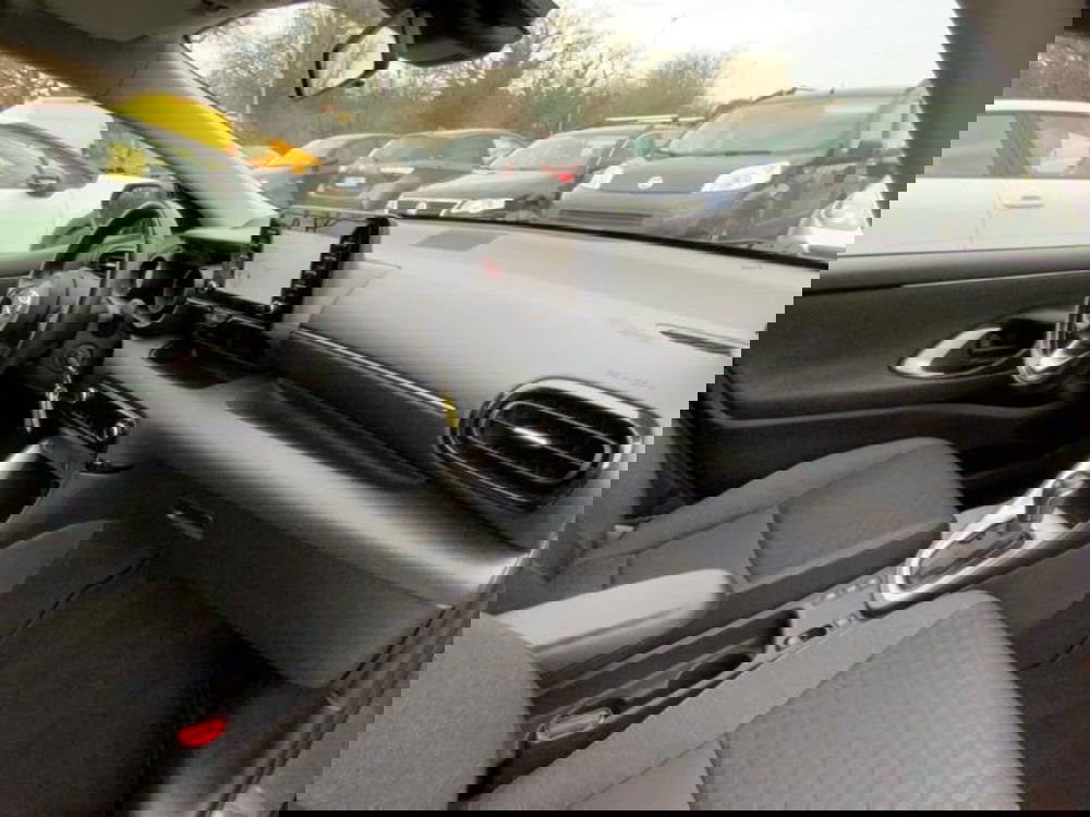 Toyota Yaris usata a Perugia (8)