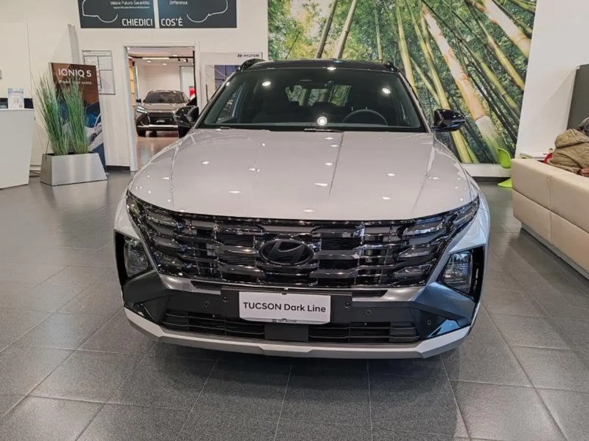 Hyundai Tucson nuova a Perugia (2)
