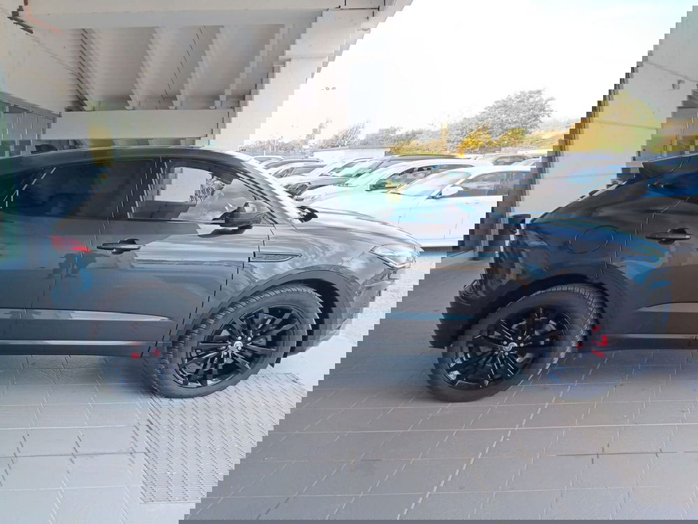 Jaguar E-Pace usata a Asti (6)