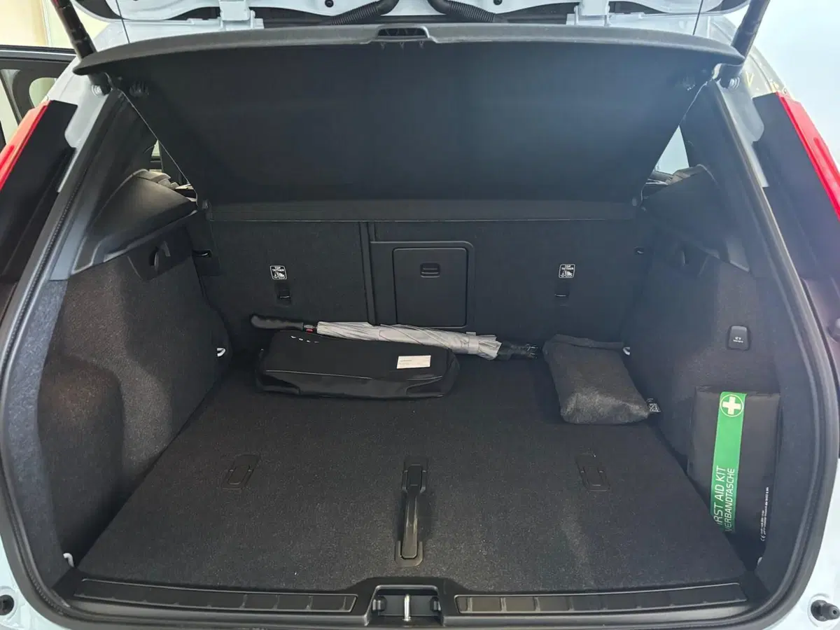 Volvo XC40 nuova a Vercelli (10)