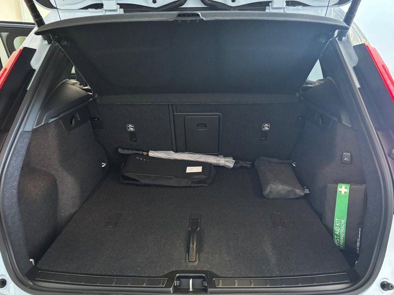 Volvo XC40 nuova a Vercelli (10)