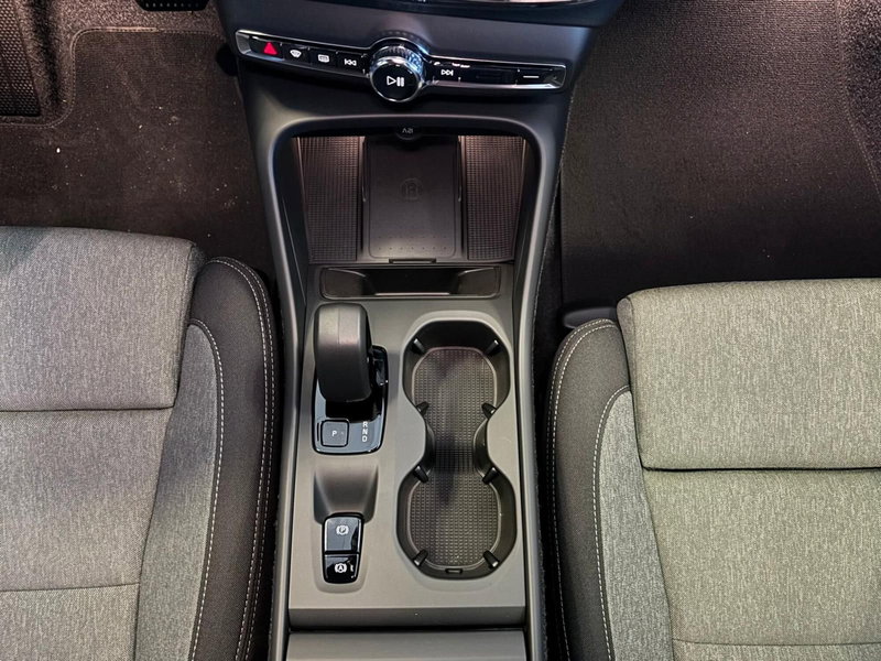 Volvo XC40 nuova a Vercelli (12)
