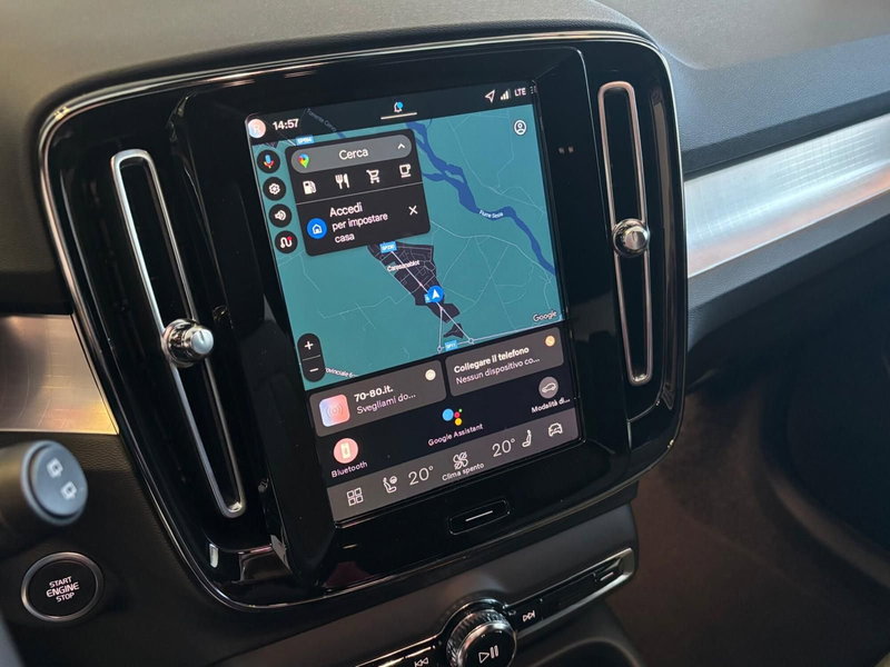 Volvo XC40 nuova a Vercelli (17)