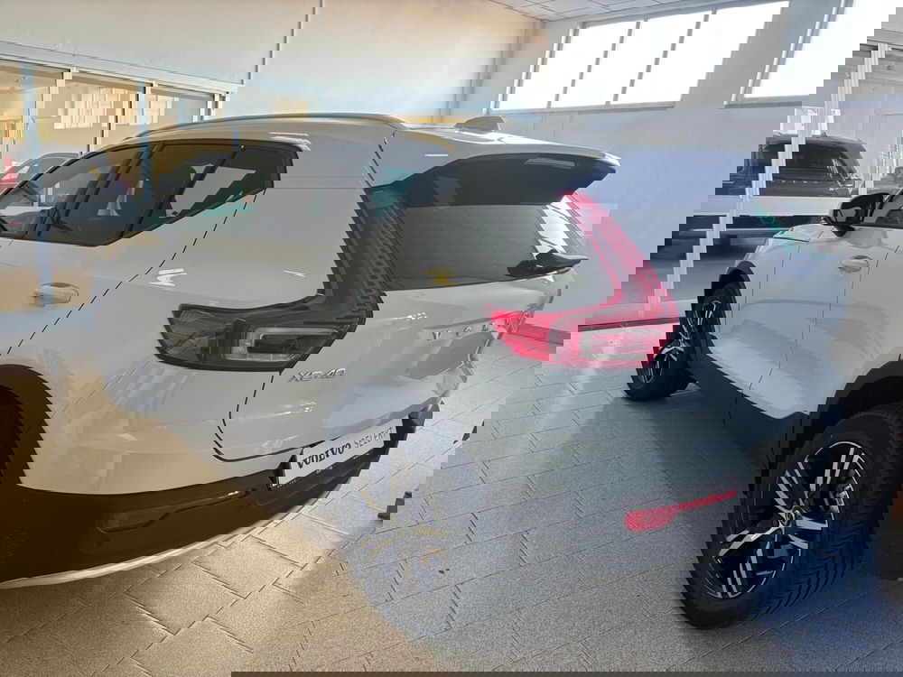 Volvo XC40 nuova a Vercelli (6)