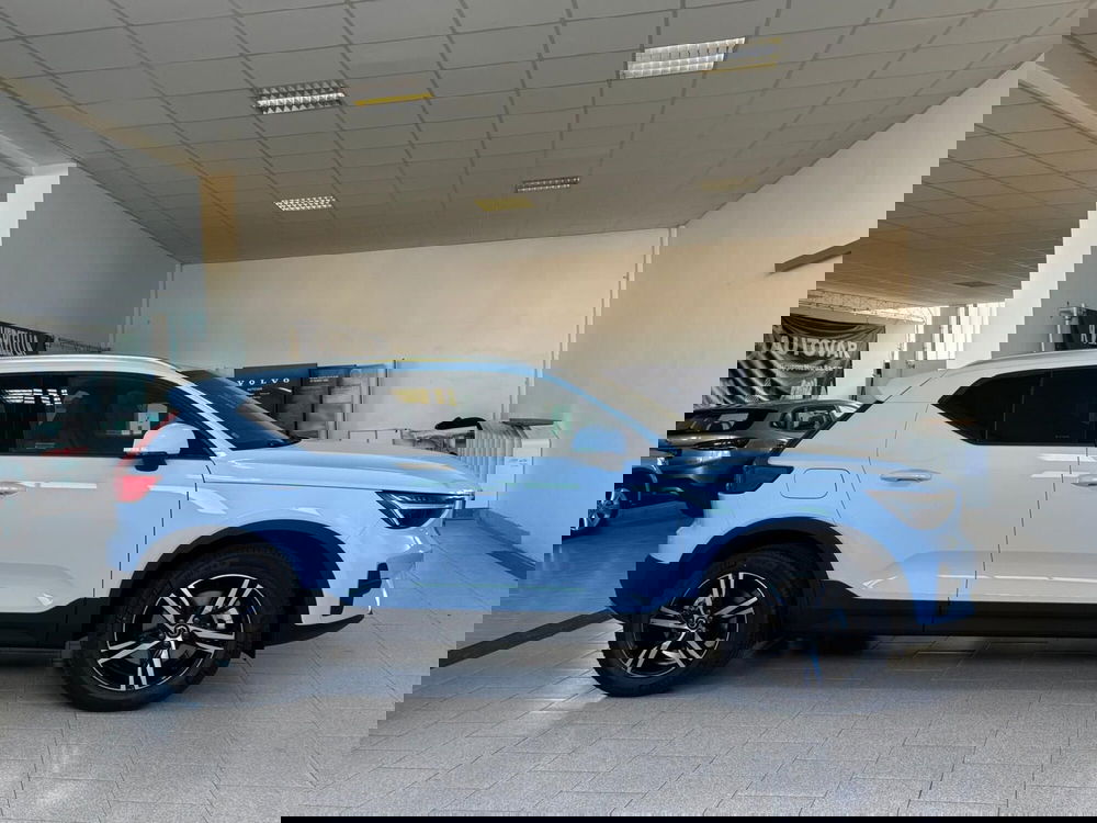Volvo XC40 nuova a Vercelli (8)