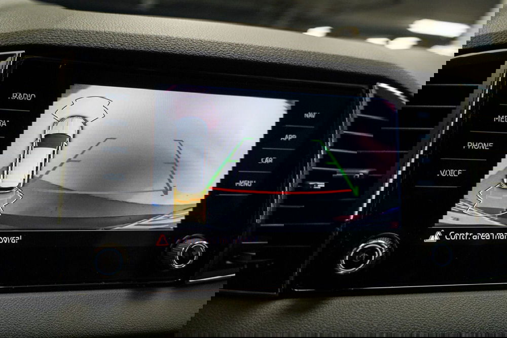 Skoda Karoq usata a Varese (17)