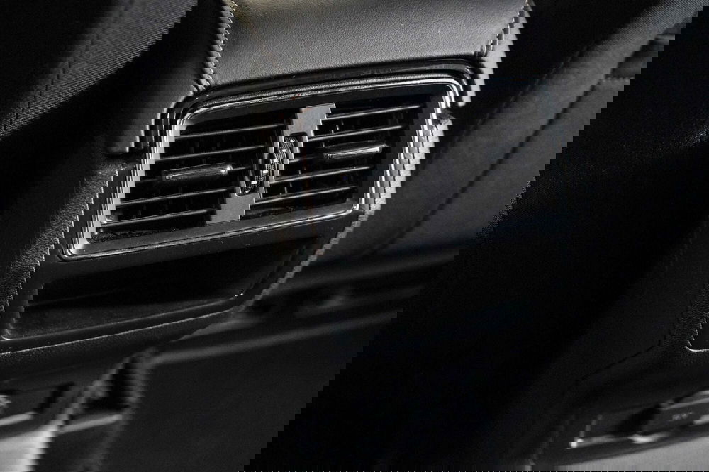 Skoda Karoq usata a Varese (20)