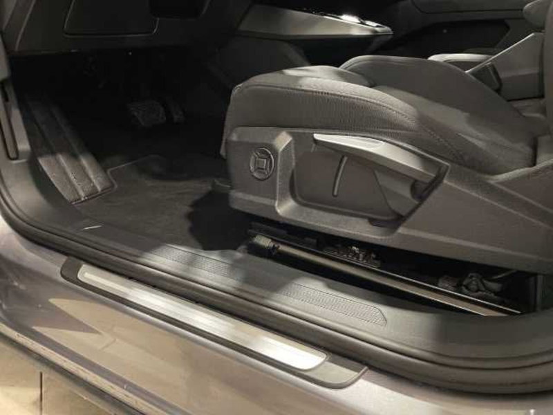 Audi Q4 Sportback usata a Pistoia (16)