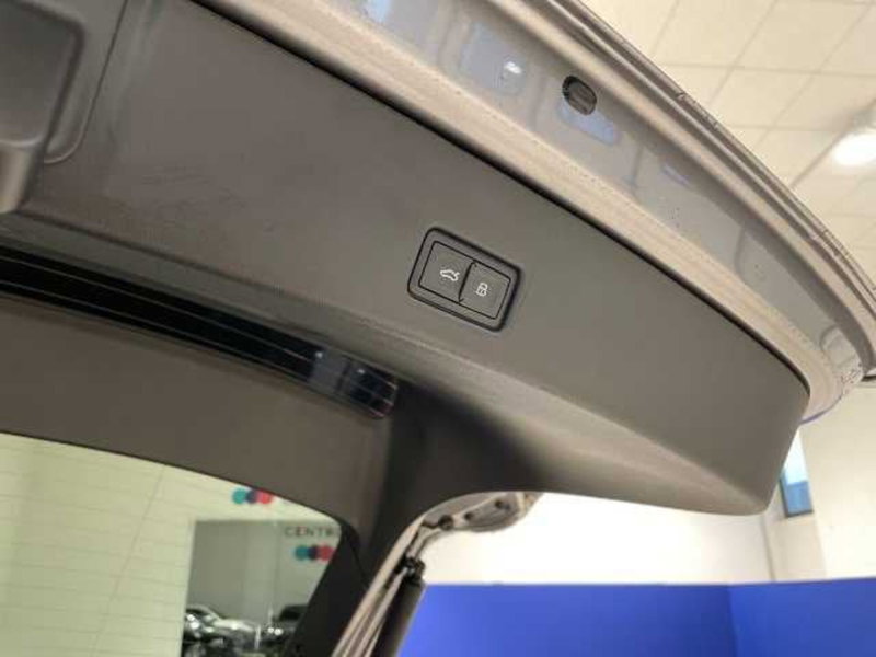 Audi Q4 Sportback usata a Pistoia (17)