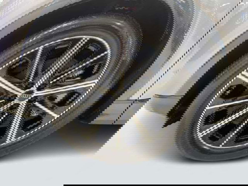 Audi Q4 Sportback usata a Pistoia (7)