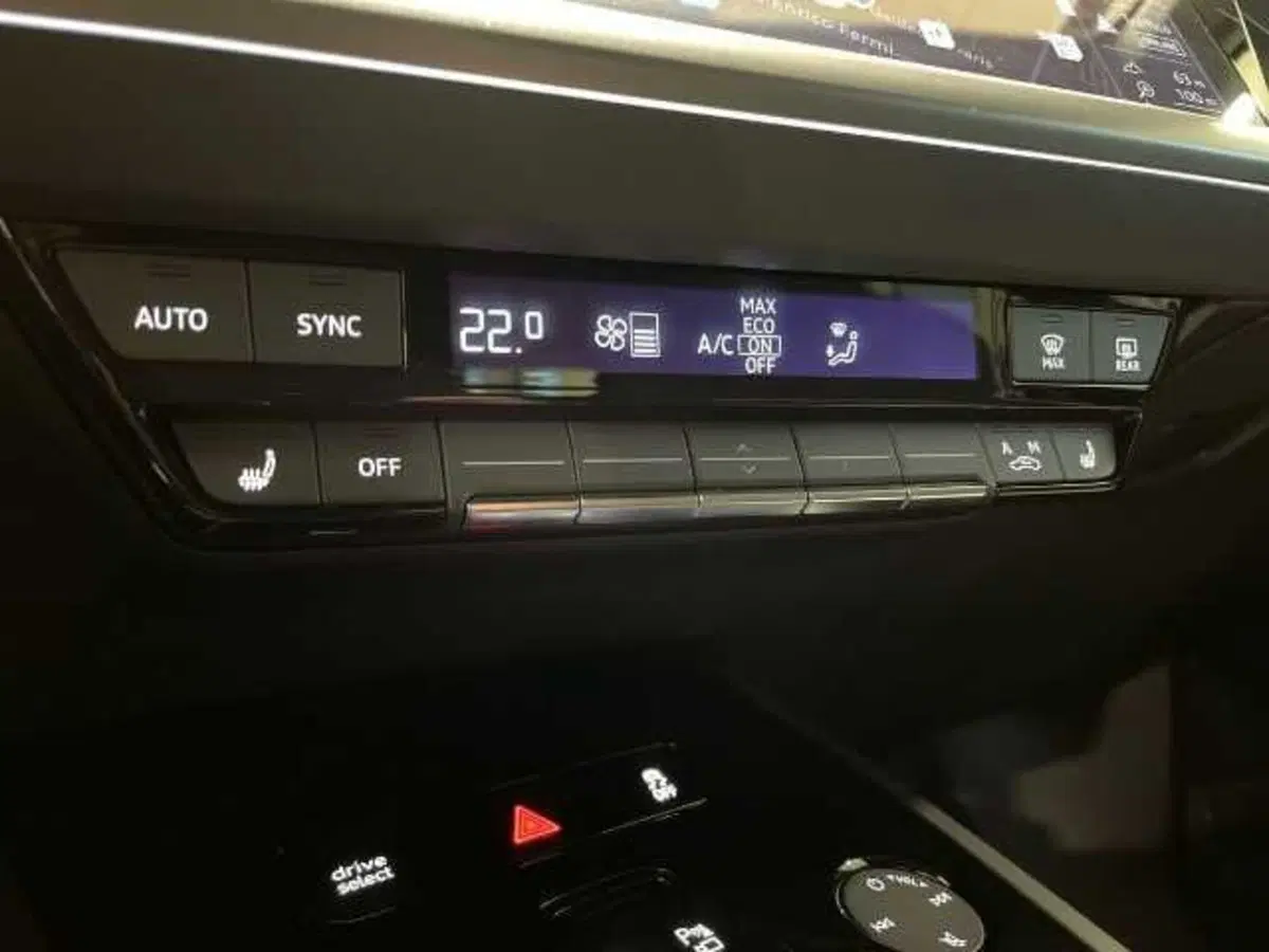 Audi Q4 Sportback usata a Pistoia (9)